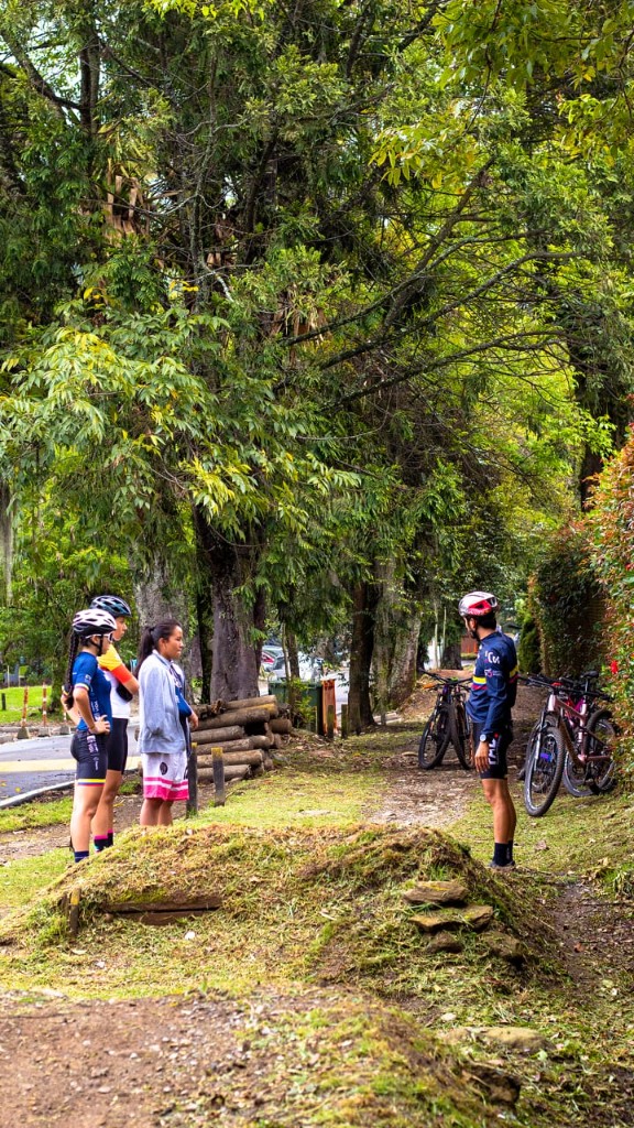 Sesión junto al salto de tierra